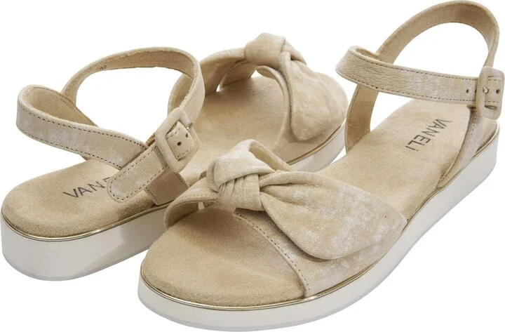 Vaneli Women's Earla Flat Sandal