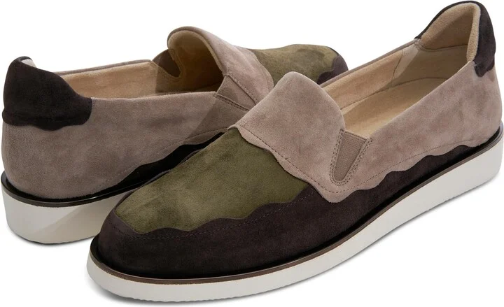 Vaneli Women's Quace Sneaker
