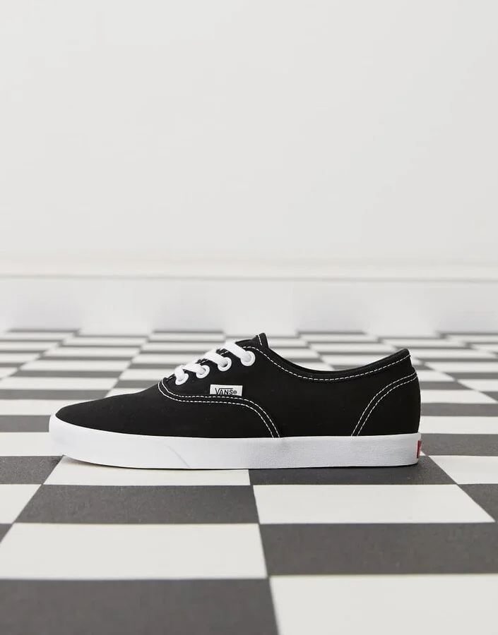 Vans Authentic Lowpro sneakers in black and white - Image 2
