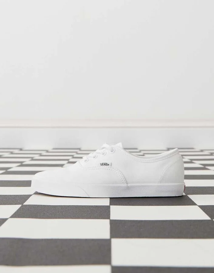 Vans Authentic Lowpro sneakers in white - Image 2