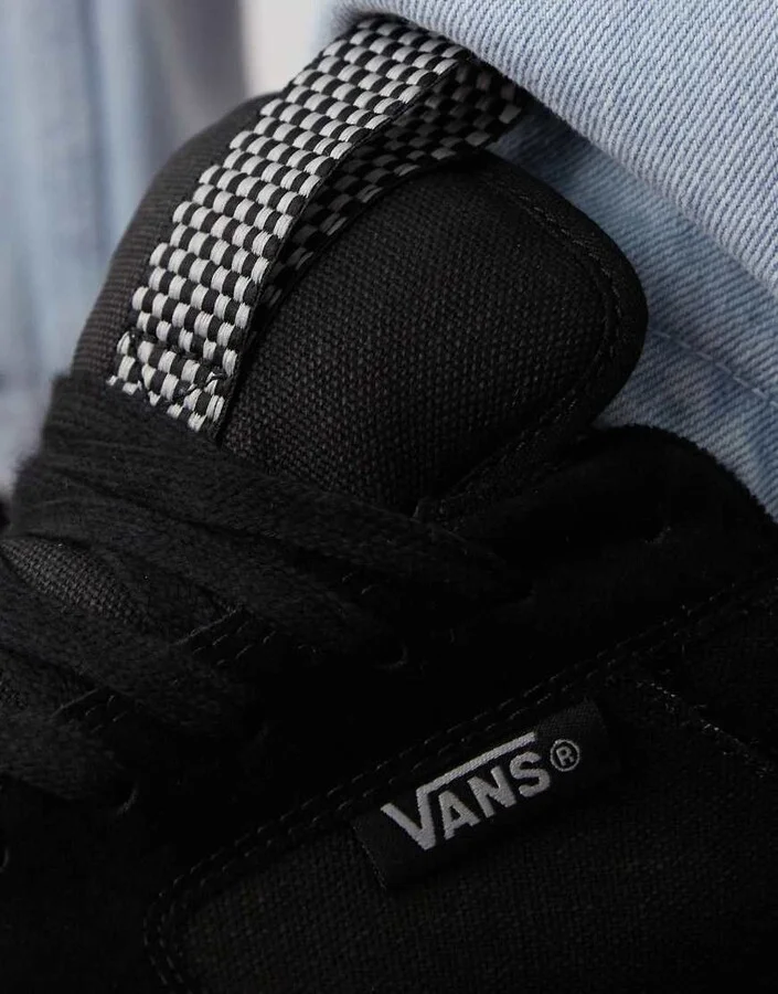 Vans Chukka Push canvas sneakers in black - Image 3
