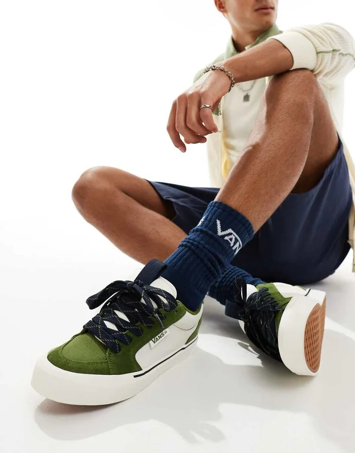 Vans Chukka Push sneakers in green and cream