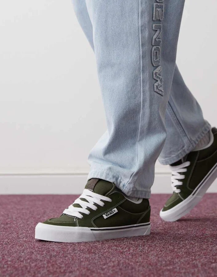 Vans Chukka Push sneakers in olive green