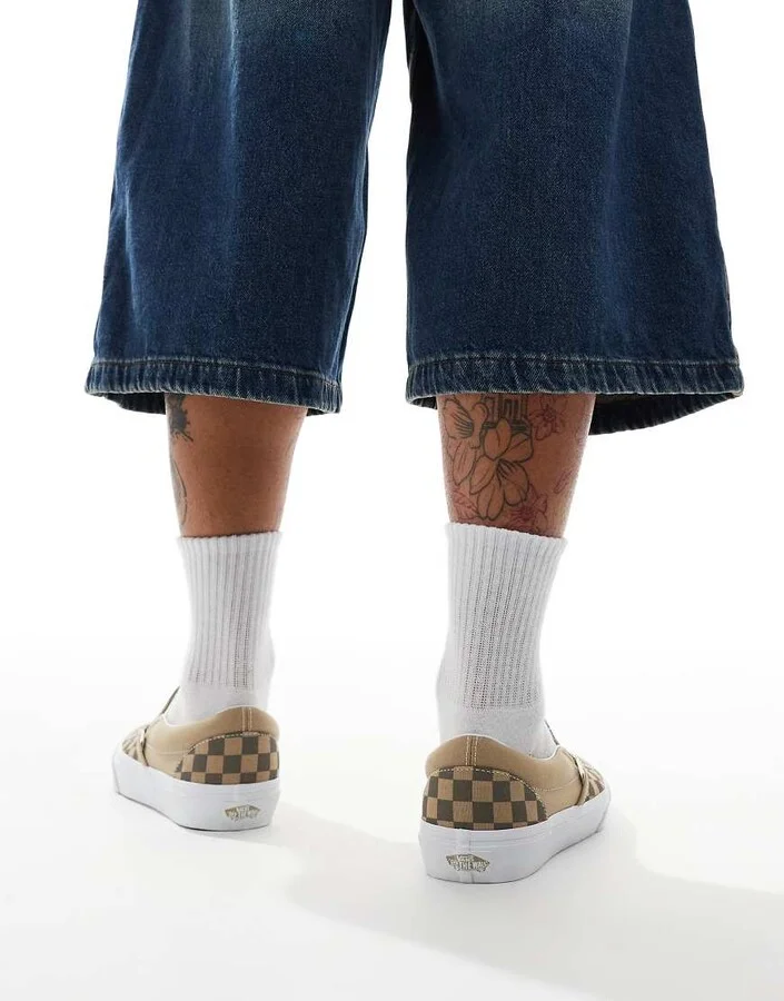 Vans Classic Slip-on sneakers in beige checkerboard print - Image 3
