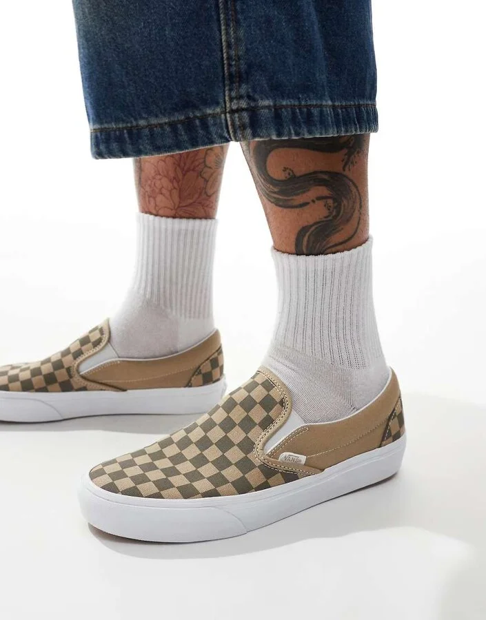 Vans Classic Slip-on sneakers in beige checkerboard print