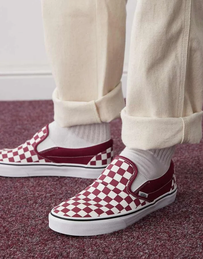 Vans Classic Slip-On sneakers in burgundy - Image 3