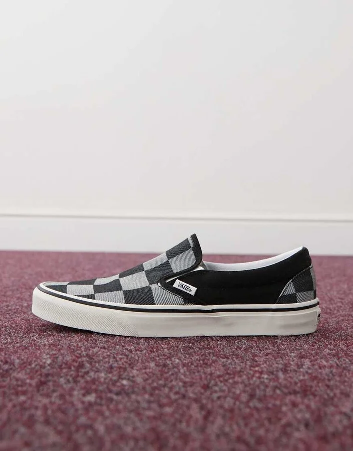 Vans Classic Slip-On sneakers in gray checkerboard - Image 2