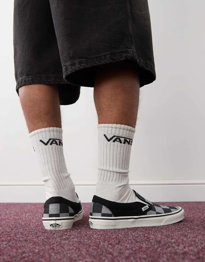Vans Classic Slip-On sneakers in gray checkerboard - Image 3