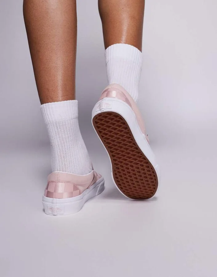 Vans classic slip-on sneakers in satin pink - Image 4
