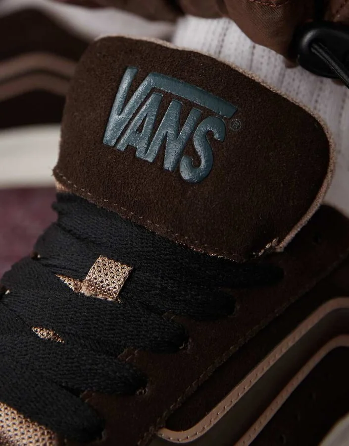 Vans Hylane sneakers in brown - Image 3