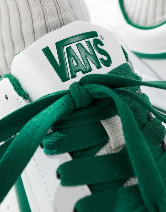 Vans Hylane sneakers in white and green - Image 4