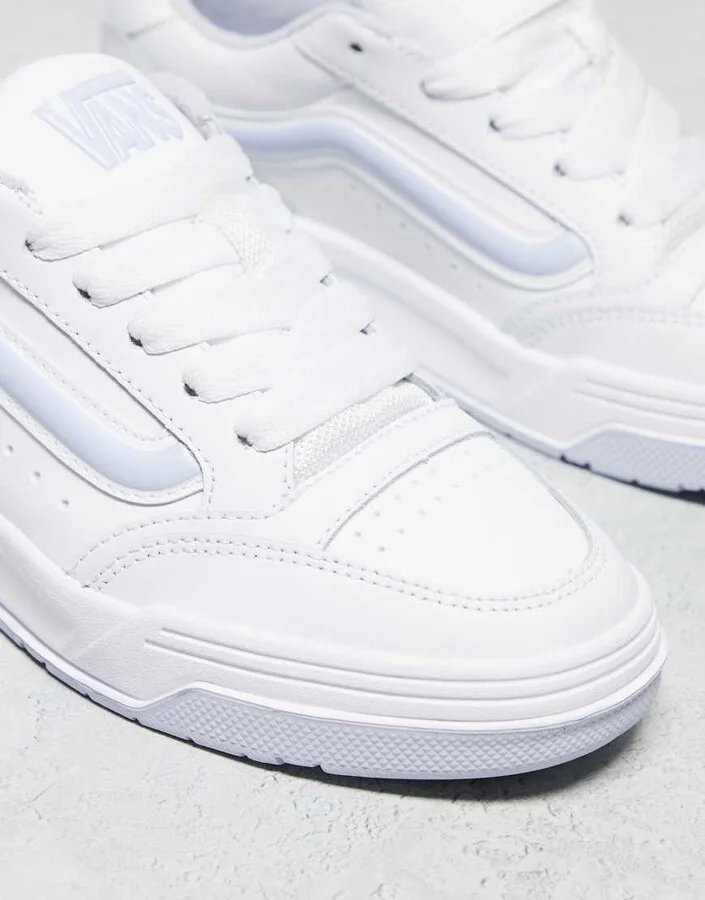 Vans Hylane sneakers with in white and blue - Image 4