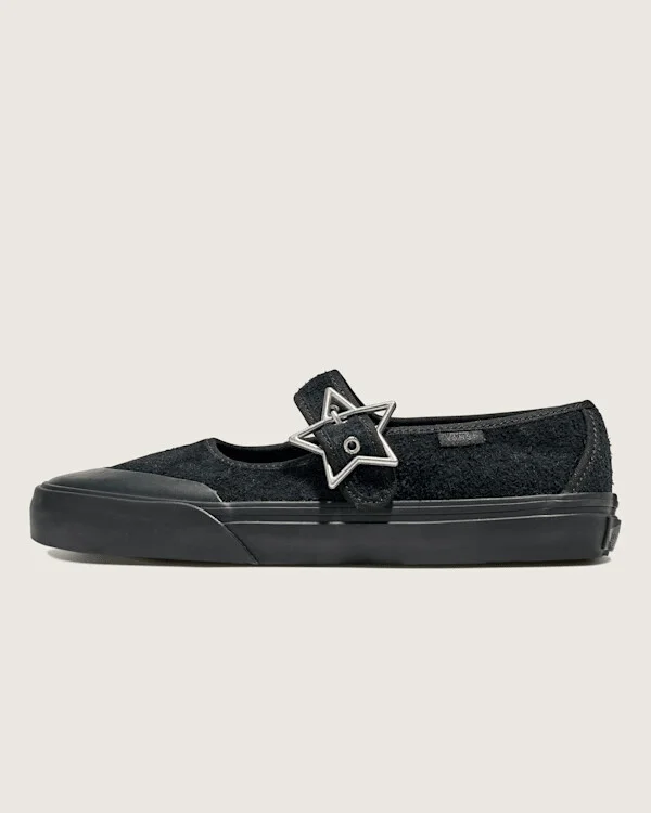 Vans Mary Jane Shoes (Black) - 3.5 Boys / 5.0 Women