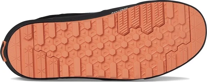 Vans MTEtm SK8-Hi(r) Waterproof Women's Snow Shoes Black : Men's 4.5 - Women's 6 Medium, Leather - Image 3