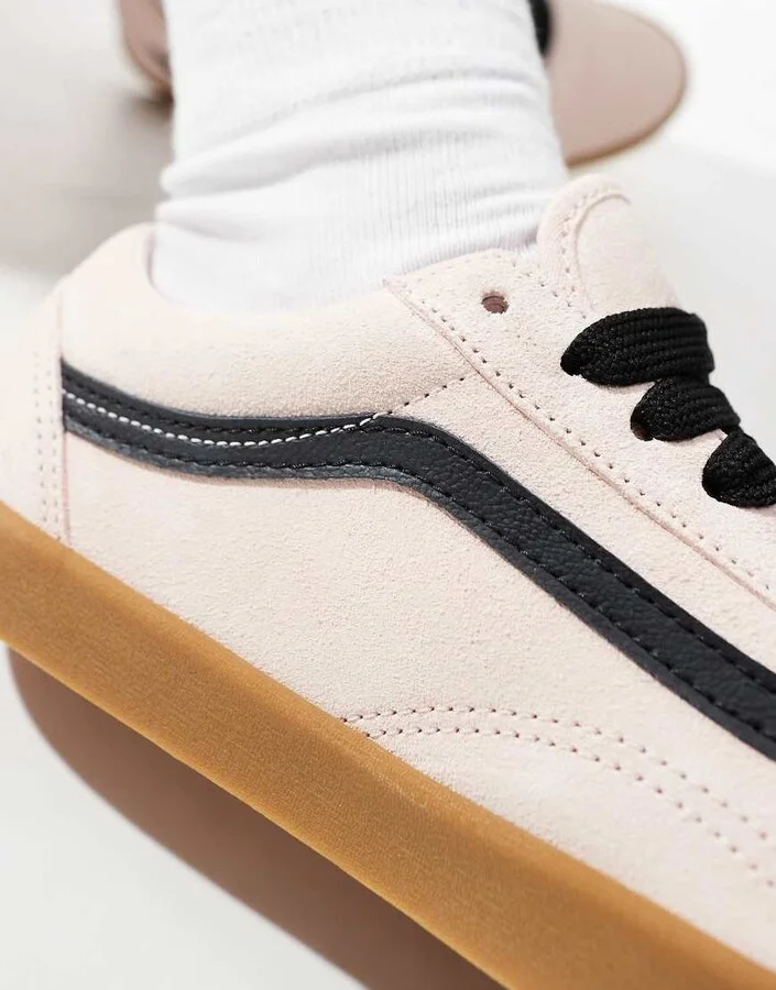 Vans Old Skool Lowpro sneakers with rubber sole in light pink - Image 4