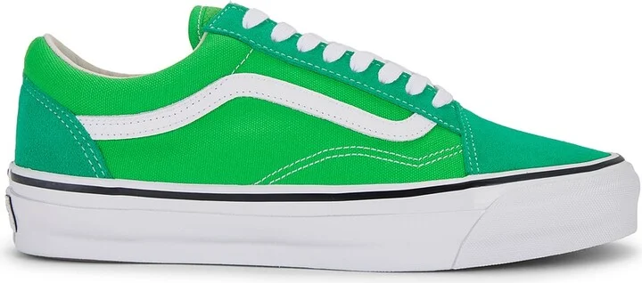 2 Tone Green