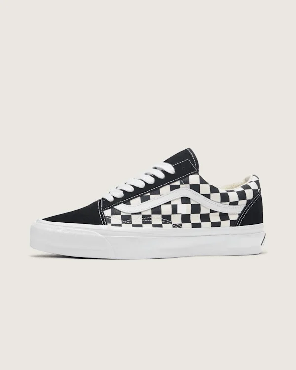 Vans Premium Old Skool Shoes (Black / White) - 9.0 Men 10.5 Women