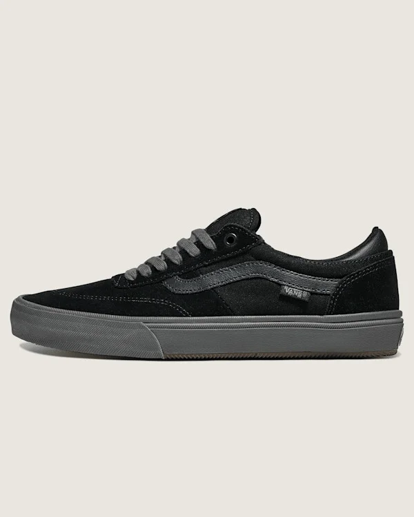 Vans Skate Gilbert Crockett Shoes (Black / Charcoal Grey) - 4.5 Boys 6.0 Women