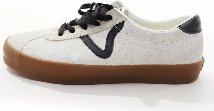 Vans Sport Low in white and black with gum sole - Image 2