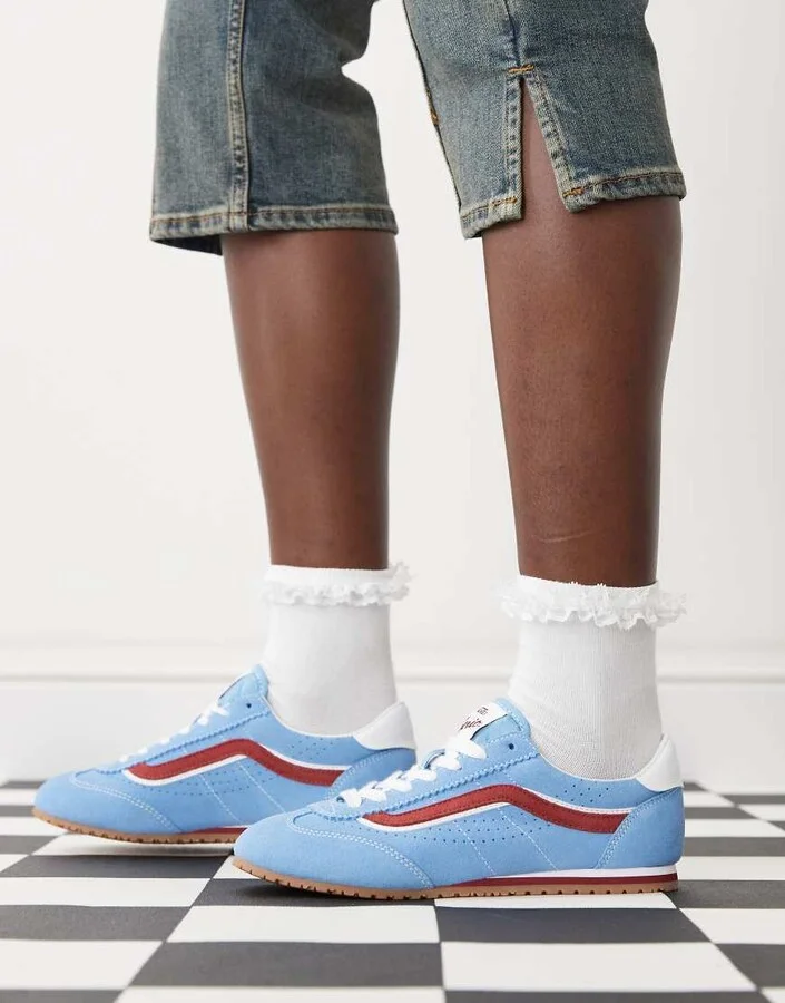 Vans Super Lowpro sneakers in blue and red - Image 4