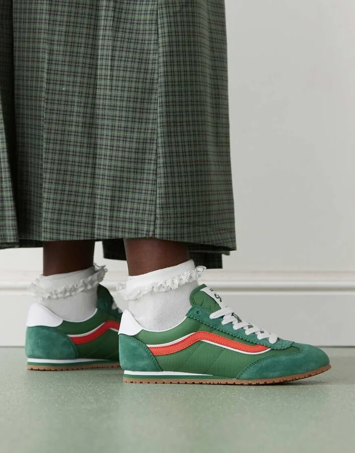 Vans Super Lowpro sneakers in green and red - Image 3