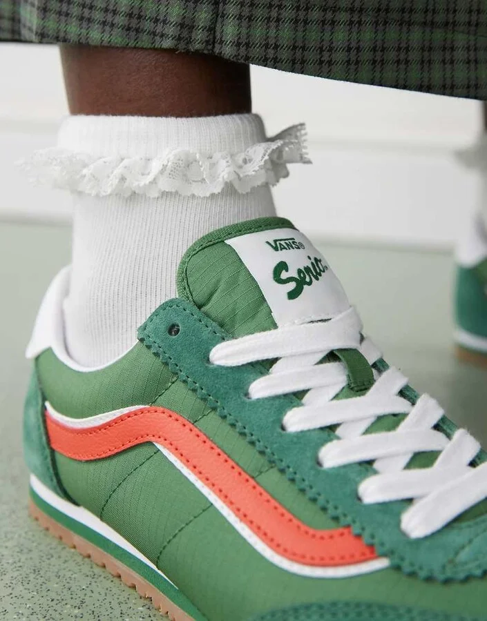 Vans Super Lowpro sneakers in green and red - Image 4