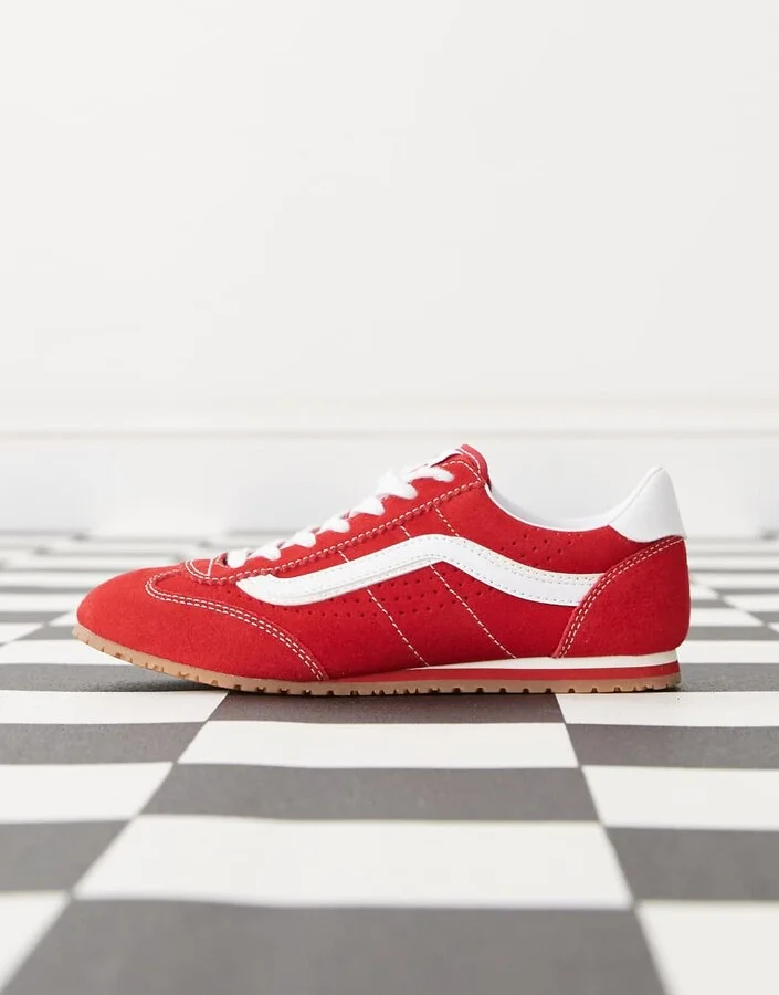 Vans Super Lowpro sneakers in red and white - Image 2