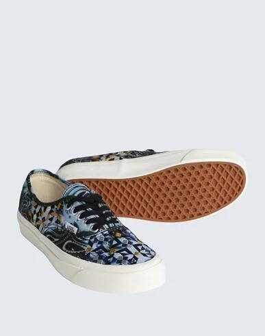 Vans Ua Authentic 44 Dx Woman Sneakers - Image 2