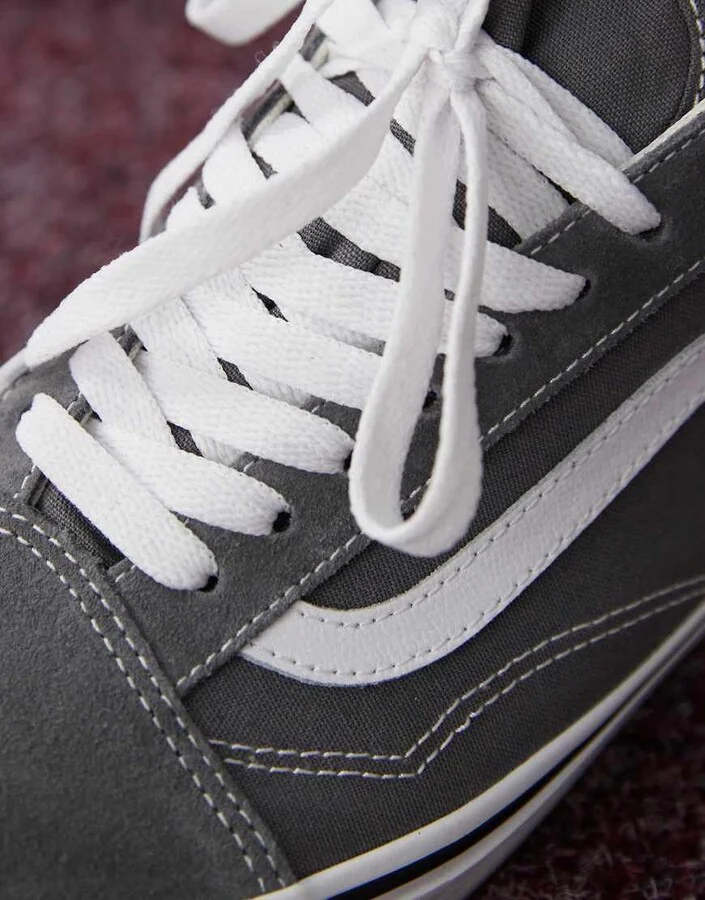 Vans UA Old Skool sneakers in gray and white - Image 3