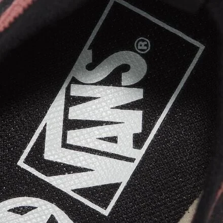 Vans Ultrarange VR3 Shoe - Image 3