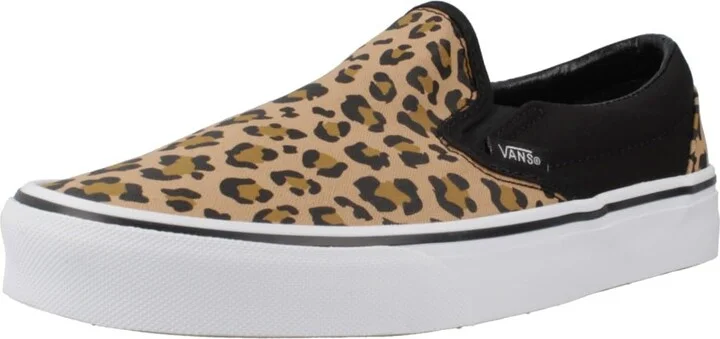 Vans Unisex Classic Slip-On Sneaker