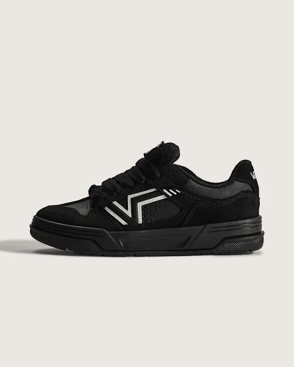 Vans Upland Shoes (Black) - 3.5 Boys / 5.0 Women