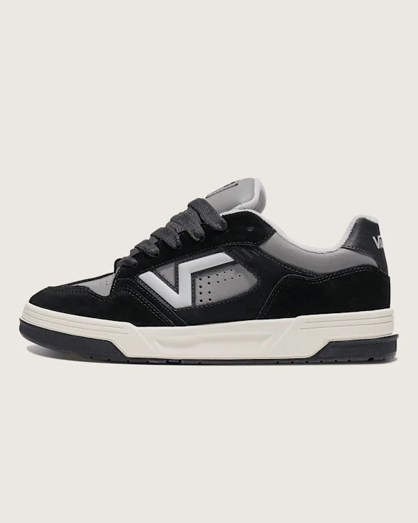 Vans Upland Shoes (Black / Grey) - 3.5 Boys 5.0 Women
