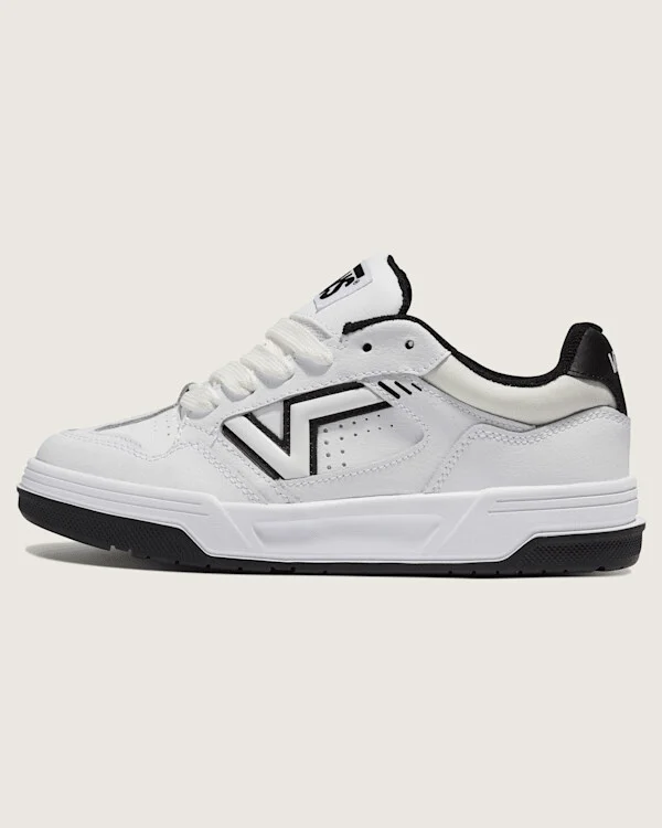 Vans Upland Shoes (White / Black) - 3.5 Boys 5.0 Women