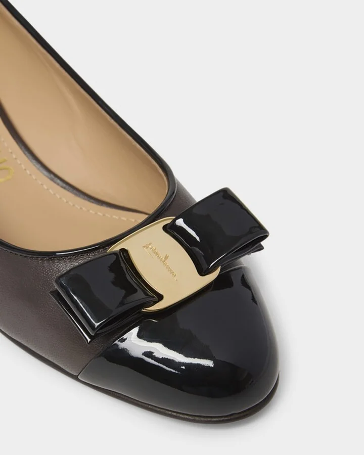 Vara Bicolor Leather Bow Low Pumps - Image 4