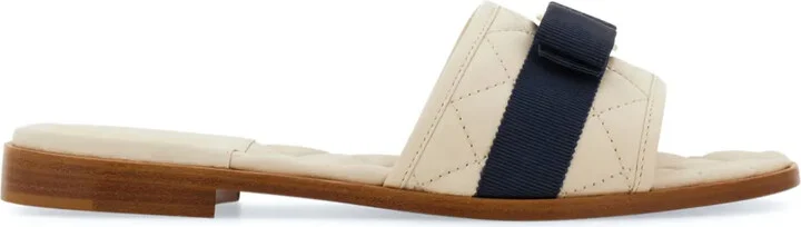 Vara Bow-appliqué quilted slides