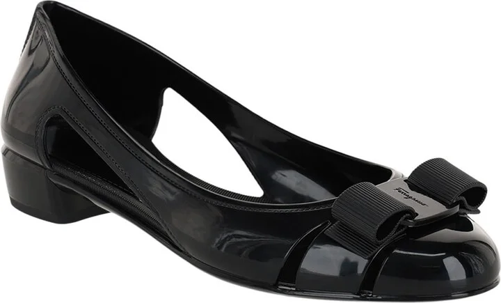 Vara Bow Cutout Flat