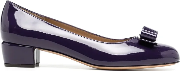 Vara-bow pumps