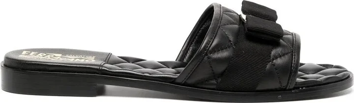 Vara bow quilted slides