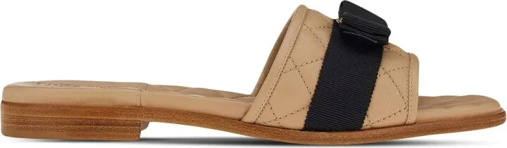 Vara bow quilted slides