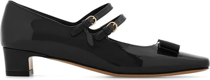 Vara Mary Jane pumps