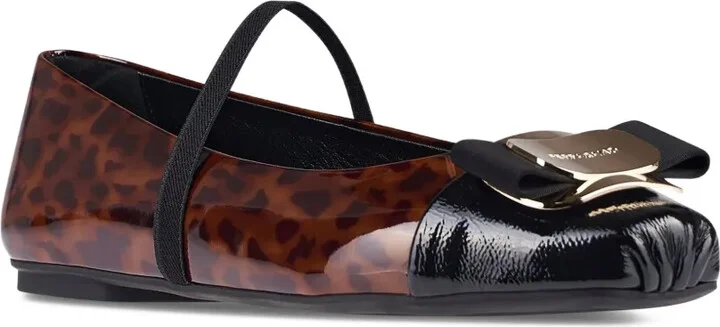 Vara Plate patent-leather ballet flats - Image 2
