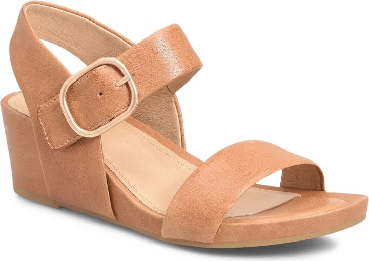 Vaya Wedge Sandal