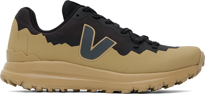 VEJA Black & Tan Fitz Roy Trek-Shell Sneakers