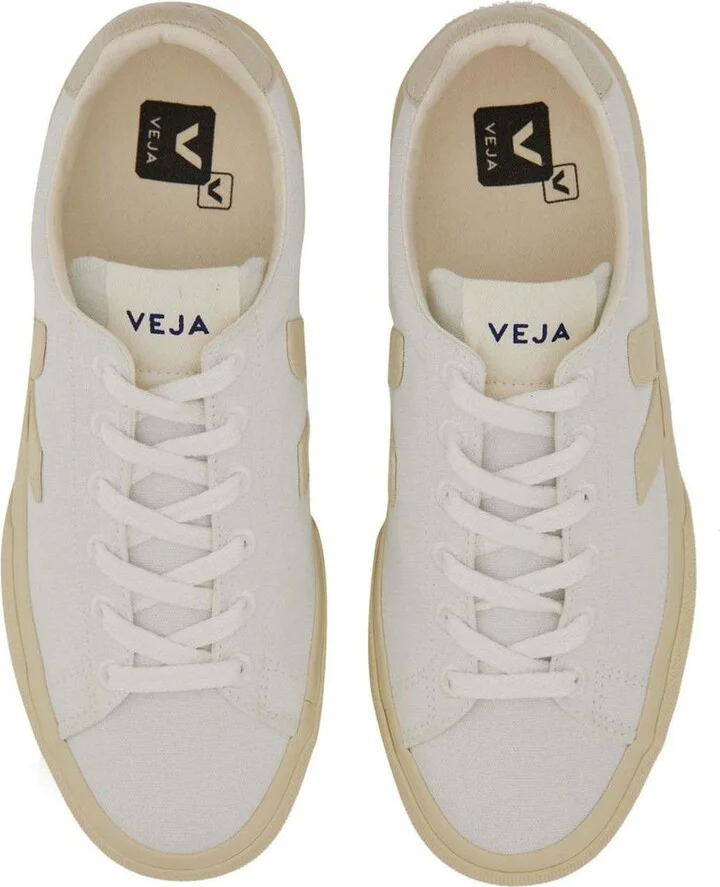 Veja "Camp" Sneaker Unisex - Image 6