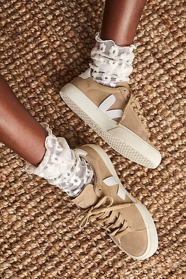 Dune/white