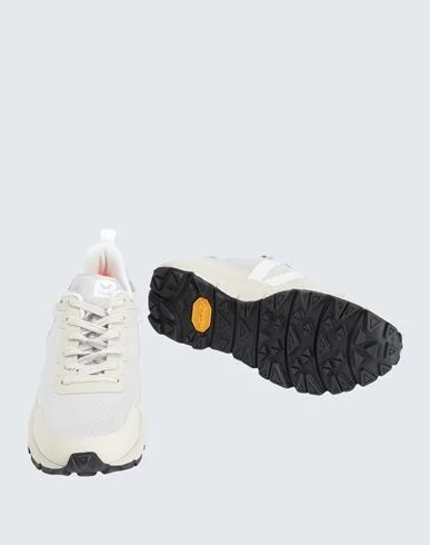 Veja Dekkan Woman Sneakers - Image 2
