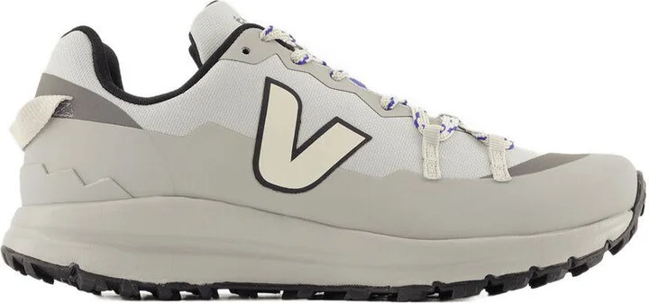 Veja Etudes Sneakers