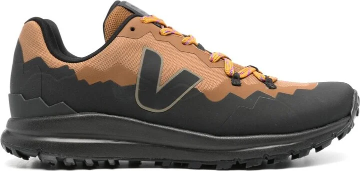 Veja Fitz Roy Trek Shell Shoes