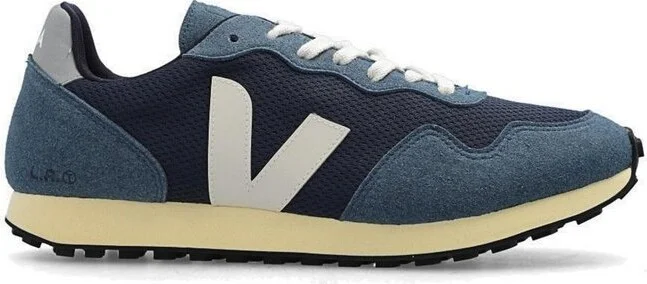 Veja Lace-Up Low-Top Sneakers